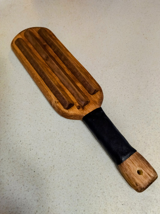 Motorman Special: Wooden Paddle with triangular laths